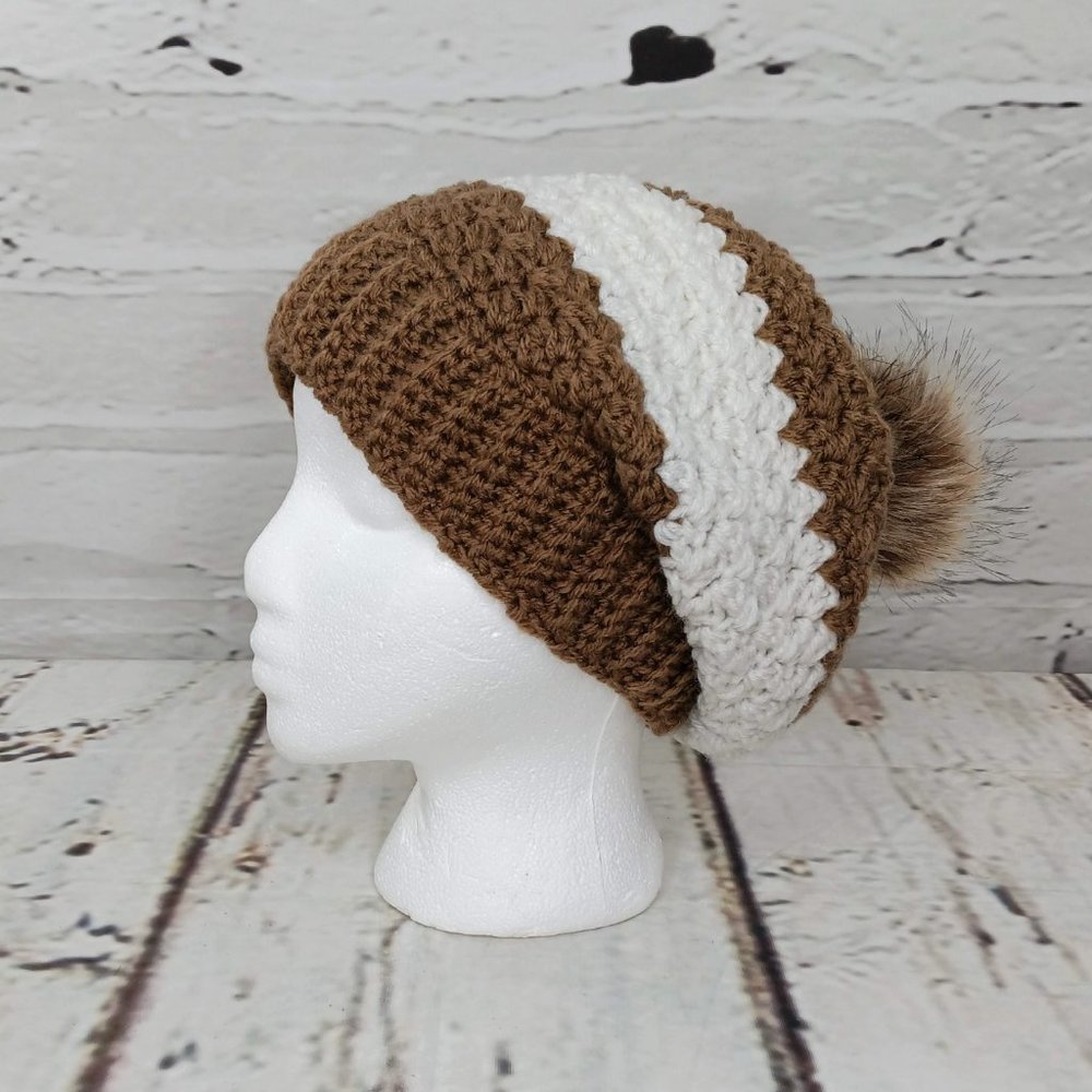 Duncan Street Designs Winterberry Hand Crochet Slouchy Hat with Pom Pom - Picture 4 of 6